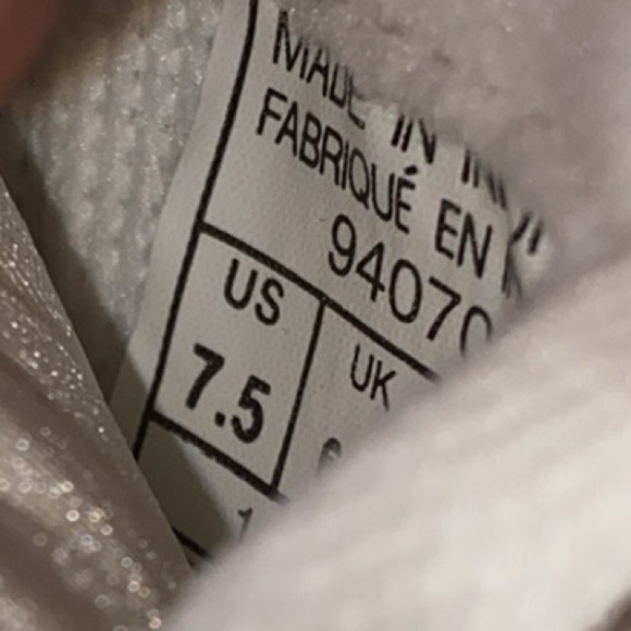 VTG Nike Women’s Golf Shoe White Leather Athletic Sport Cleats size 7.5 - Picture 9 of 13